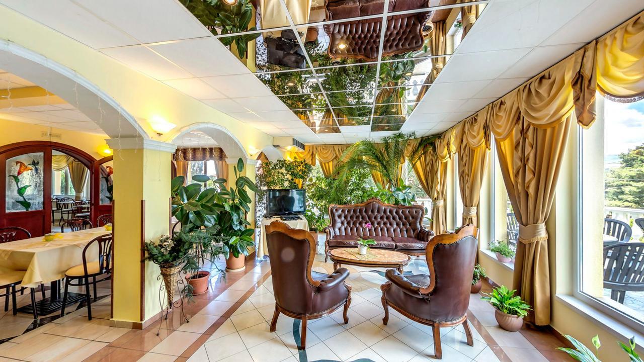 Hotel Kolibri Miszkolc Zewnętrze zdjęcie